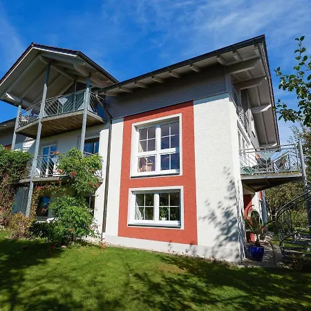 아파트 Flat With Sauna Covered Terrace Garden And Tree House For Children *