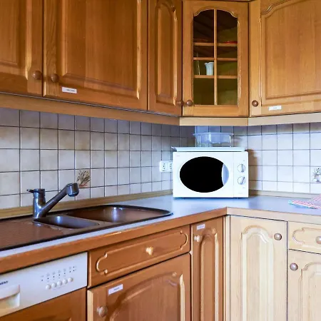 Flat With Sauna Covered Terrace Garden And Tree House For Children 아파트