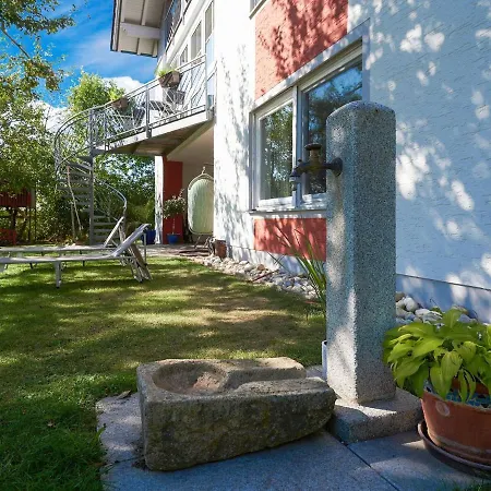 Flat With Sauna Covered Terrace Garden And Tree House For Children 아파트